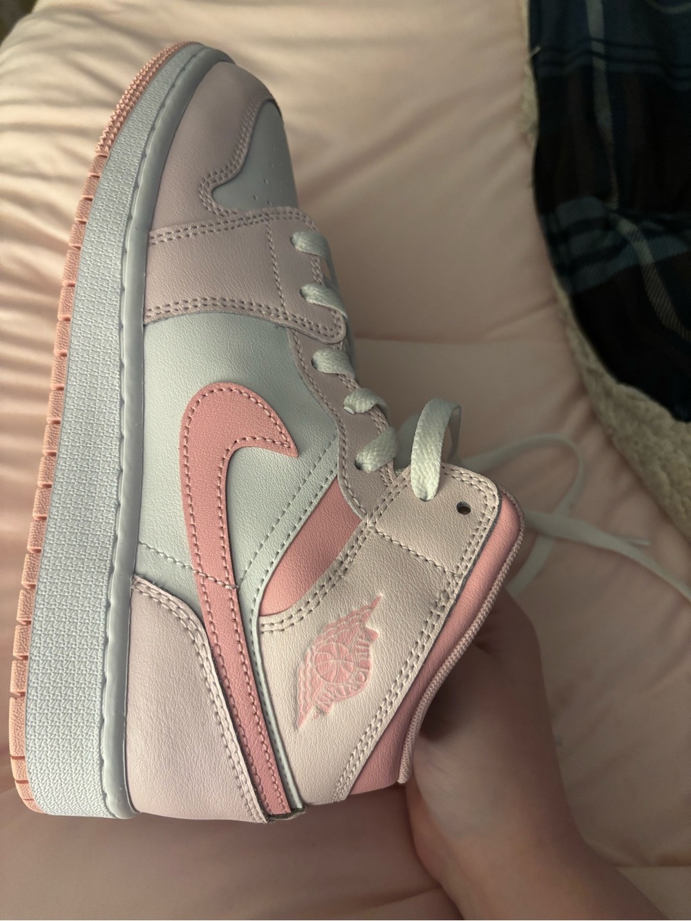 Nike Pink & White Low-Top Sneakers - Picture 11 of 11